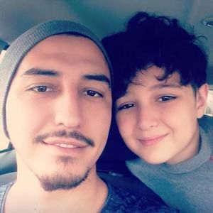 Meet your Posher, Angello